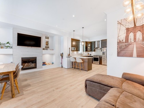 2238 164A Street, Surrey, BC 