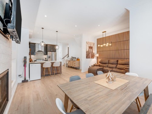 2238 164A Street, Surrey, BC 