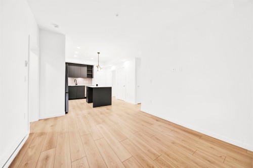 109-7936 206 Street, Langley, BC 