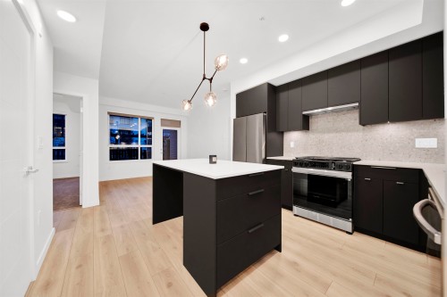 109-7936 206 Street, Langley, BC 