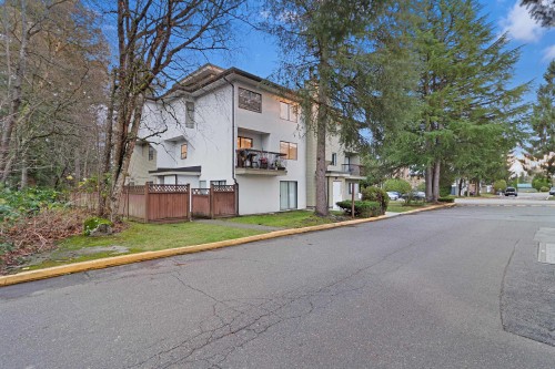 202-7064 133B Street, Surrey, BC 