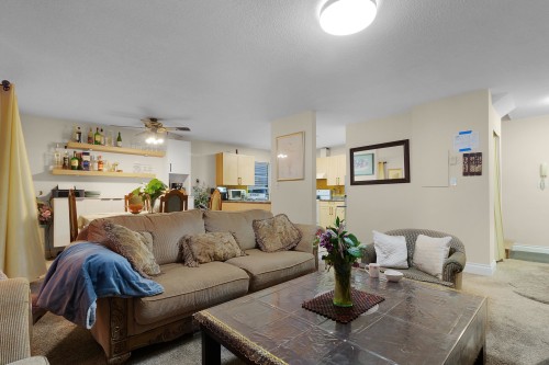 202-7064 133B Street, Surrey, BC 