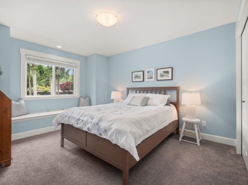 12035 56 Avenue, Surrey, BC 