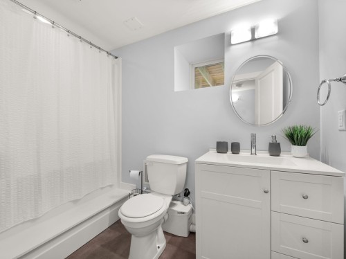 12035 56 Avenue, Surrey, BC 