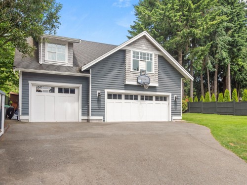 12035 56 Avenue, Surrey, BC 