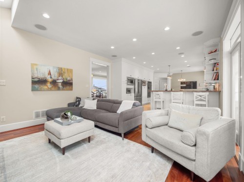 12035 56 Avenue, Surrey, BC 