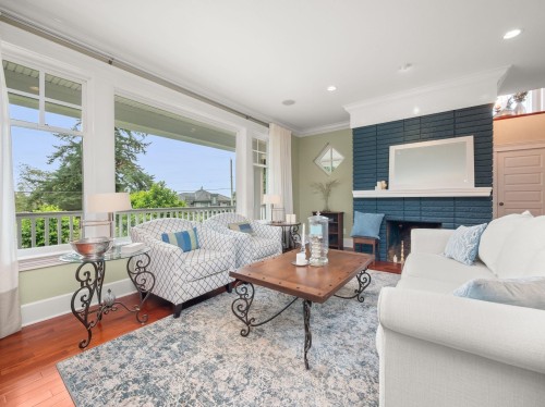 12035 56 Avenue, Surrey, BC 