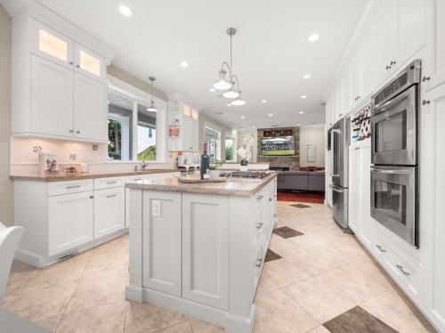 12035 56 Avenue, Surrey, BC 