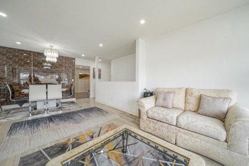 11866 98 Avenue, Surrey, BC 