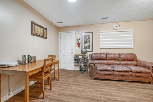 11866 98 Avenue, Surrey, BC 