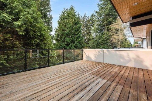 13766 North Bluff Road, White Rock, BC 