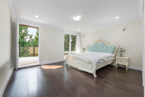 13766 North Bluff Road, White Rock, BC 