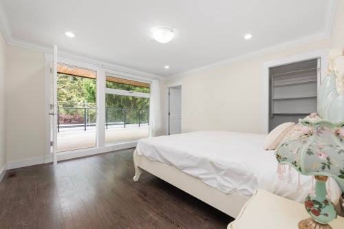 13766 North Bluff Road, White Rock, BC 