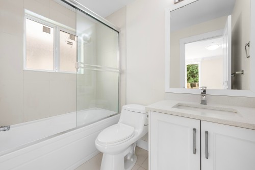 13766 North Bluff Road, White Rock, BC 