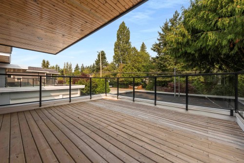 13766 North Bluff Road, White Rock, BC 