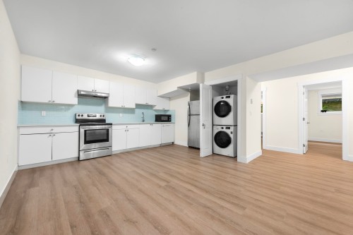 13766 North Bluff Road, White Rock, BC 