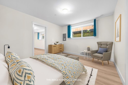 13766 North Bluff Road, White Rock, BC 