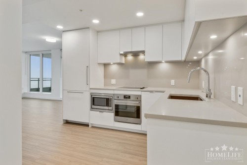 2908-13675 107A Avenue, Surrey, BC 