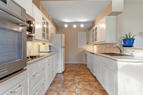 8058 Glover Road, Langley, BC 