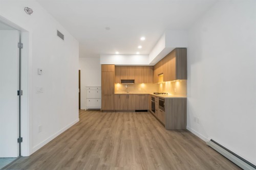 206-13350 Central Avenue, Surrey, BC 