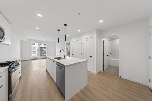 305-20077 84 Avenue, Langley, BC 