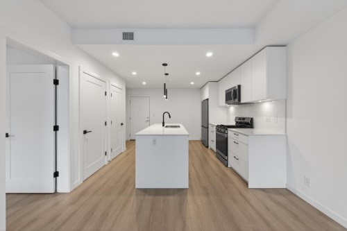 305-20077 84 Avenue, Langley, BC 