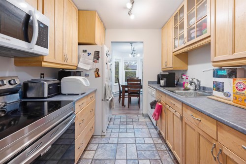 103-9948 151 Street, Surrey, BC 