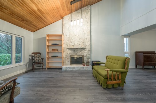 10037 158A Street, Surrey, BC 