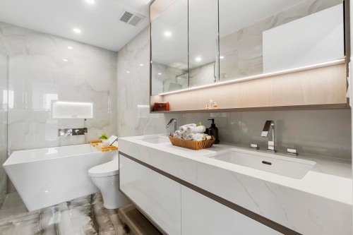 601-1342 Johnston Road, White Rock, BC 