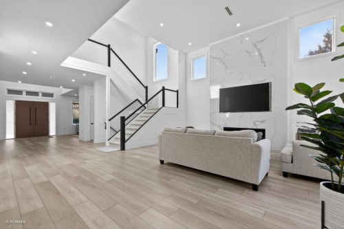 6723 122A Street, Surrey, BC 