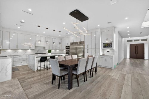 6723 122A Street, Surrey, BC 