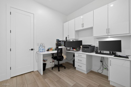 6723 122A Street, Surrey, BC 