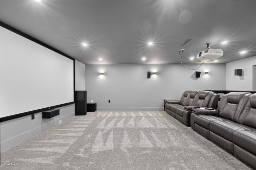 6723 122A Street, Surrey, BC 