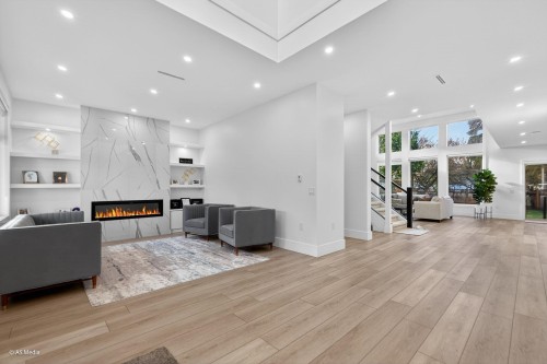 6723 122A Street, Surrey, BC 