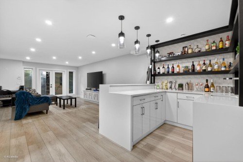 6723 122A Street, Surrey, BC 