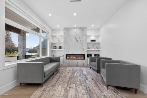 6723 122A Street, Surrey, BC 