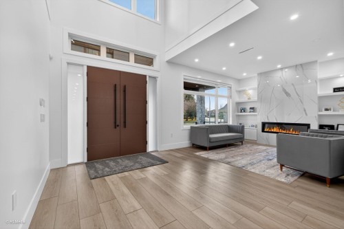 6723 122A Street, Surrey, BC 