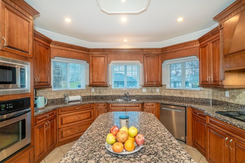 6368 189A Street, Surrey, BC 