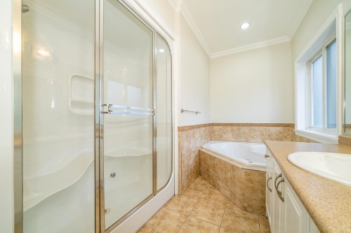 6368 189A Street, Surrey, BC 