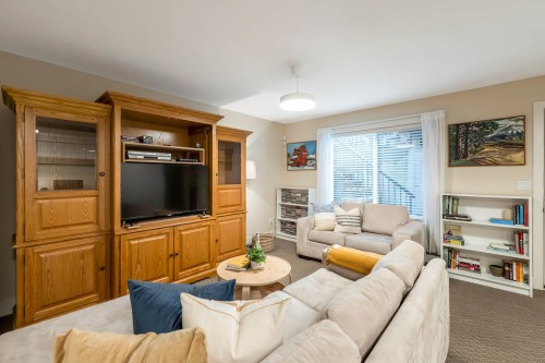 7137 196 Street, Surrey, BC 