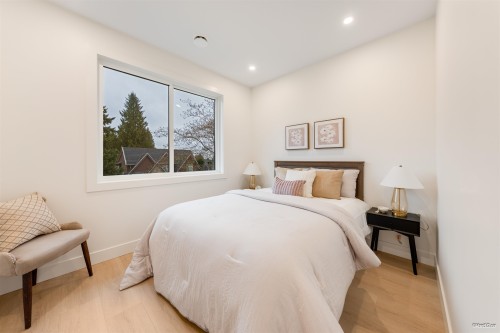 1-9727 129A Street, Surrey, BC 