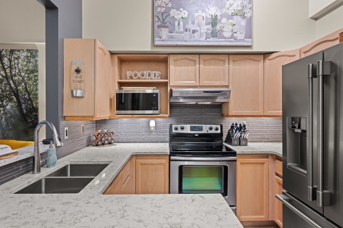 402-19721 64 Avenue, Langley, BC 