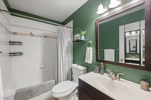 402-19721 64 Avenue, Langley, BC 