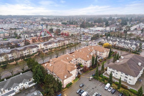 402-19721 64 Avenue, Langley, BC 