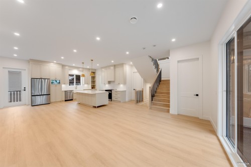 2-9727 129A Street, Surrey, BC 