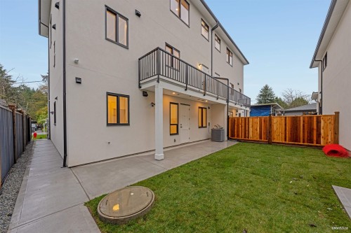 2-9727 129A Street, Surrey, BC 