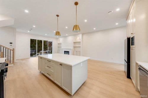 2-9727 129A Street, Surrey, BC 