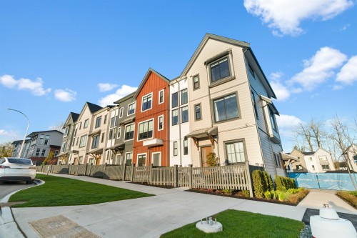 25-7661 198B Street, Langley, BC 