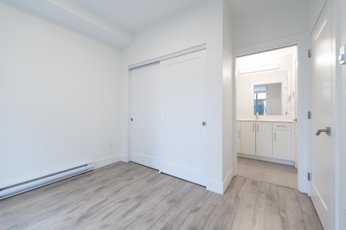 110-6338 King George Boulevard, Surrey, BC 