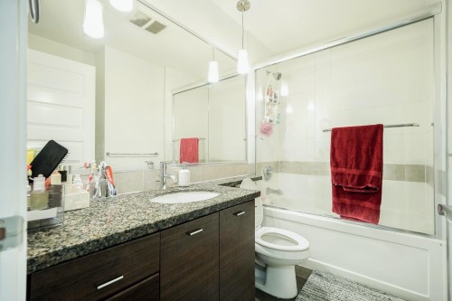 100-6299 144 Street, Surrey, BC 